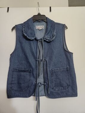 Stoosh Vintage Denim Sleeveless Jacket in Dark Blue